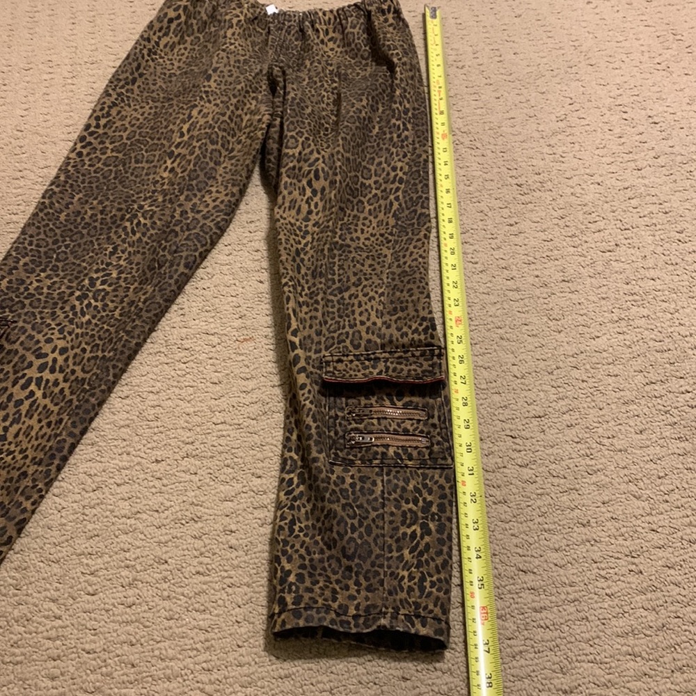 DG2 leopard print jean leggings - Picture 9 of 11